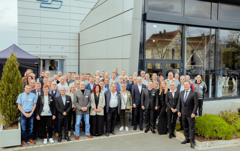 Ray Nicel Group Anniversary celebration 2024: Long-serving employees honoured - Nagel-Group